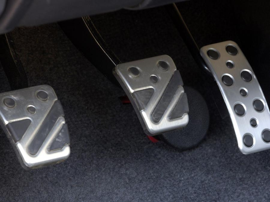  Mitsubishi Lancer Evolution IX MR 2007 года  (фото 75 из 129)